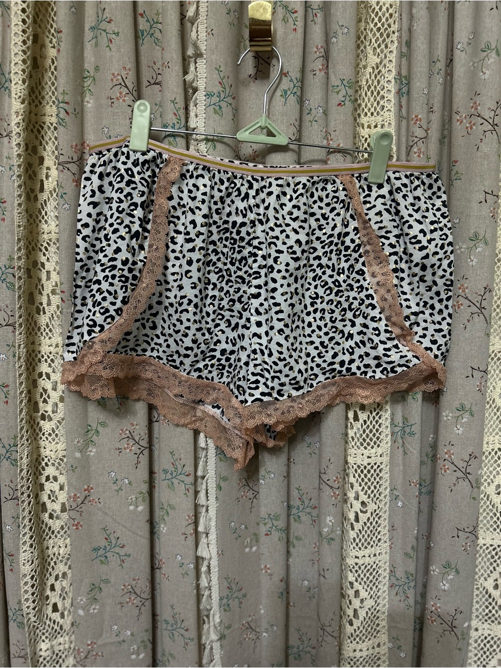 Victoria’s Secret Leopard Lace Trim Sleep Shorts | Size Large